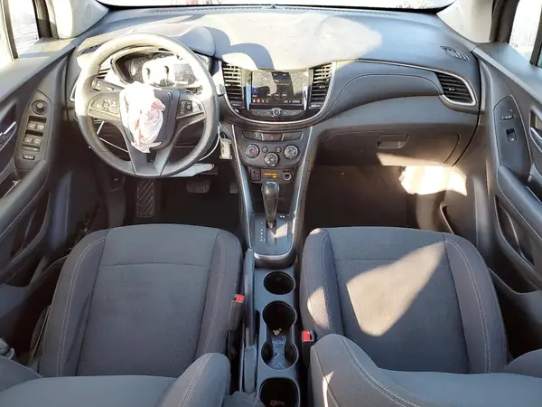 3GNCJKSB7LL193153 2020 CHEVROLET TRAX - Image 8