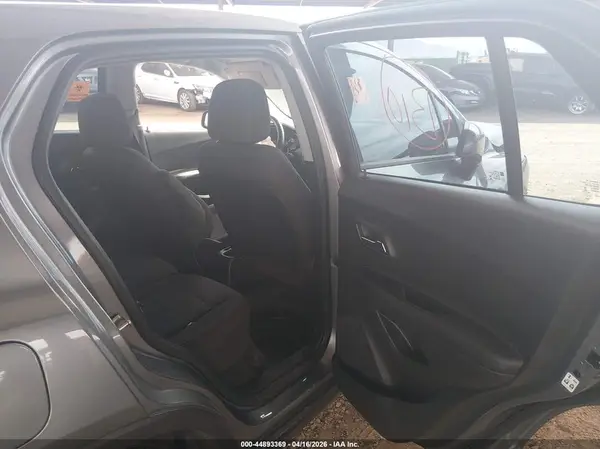 3GNCJKSB7LL193251 2020 CHEVROLET TRAX - Image 8