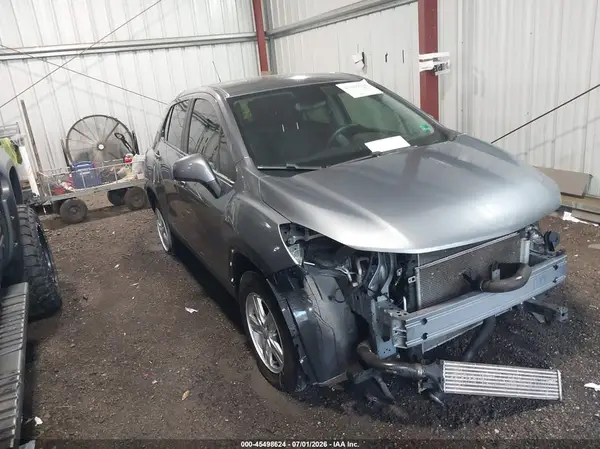 3GNCJKSB7LL214888 2020 CHEVROLET TRAX - Image 1