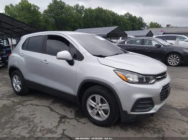 3GNCJKSB7LL217418 2020 CHEVROLET TRAX - Image 1
