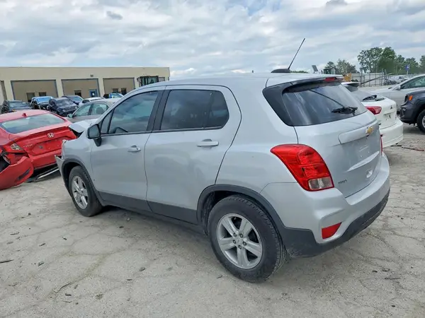3GNCJKSB7LL217760 2020 CHEVROLET TRAX - Image 2