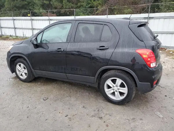 3GNCJKSB7LL237538 2020 CHEVROLET TRAX - Image 2