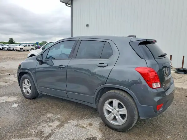 3GNCJKSB7LL271740 2020 CHEVROLET TRAX - Image 2