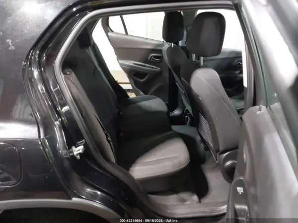 3GNCJKSB7LL289347 2020 CHEVROLET TRAX - Image 8