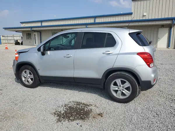 3GNCJKSB7LL295374 2020 CHEVROLET TRAX - Image 2