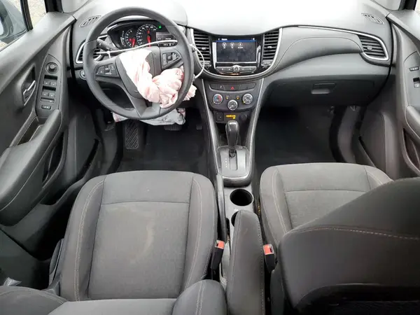 3GNCJKSB7LL300718 2020 CHEVROLET TRAX - Image 8