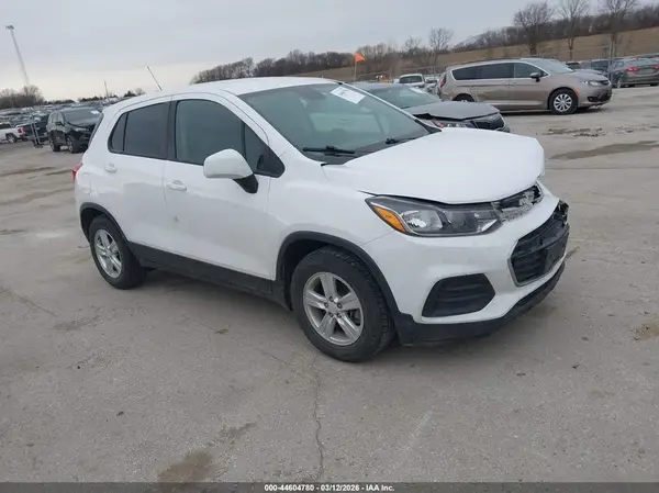 3GNCJKSB7LL311721 2020 CHEVROLET TRAX - Image 1