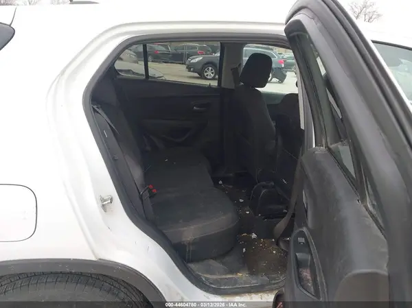 3GNCJKSB7LL311721 2020 CHEVROLET TRAX - Image 8