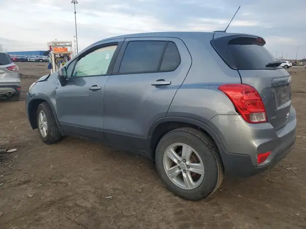 3GNCJKSB7LL315171 2020 CHEVROLET TRAX - Image 2