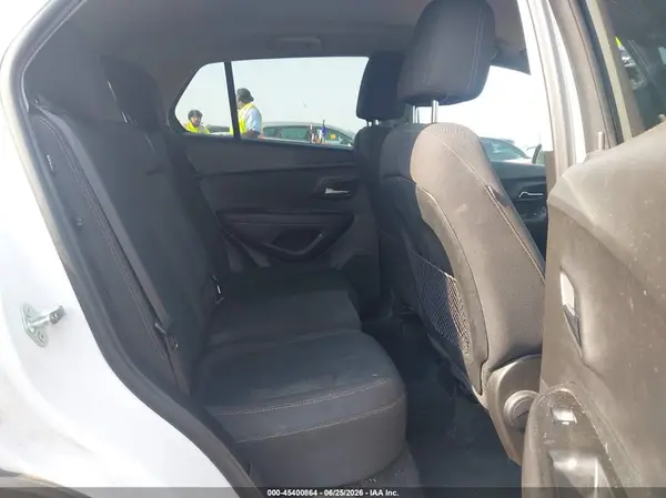 3GNCJKSB7LL320029 2020 CHEVROLET TRAX - Image 8