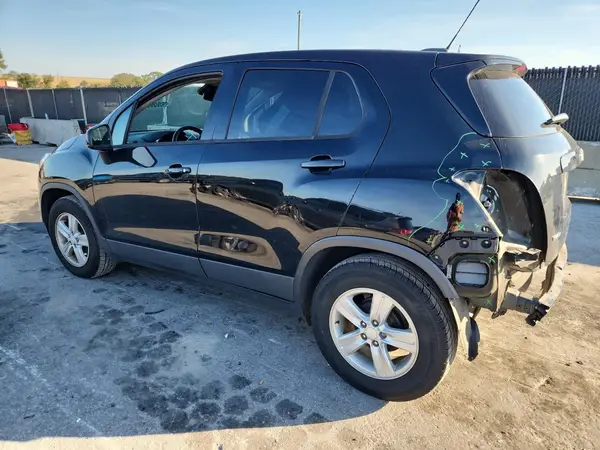 3GNCJKSB7LL321021 2020 CHEVROLET TRAX - Image 2