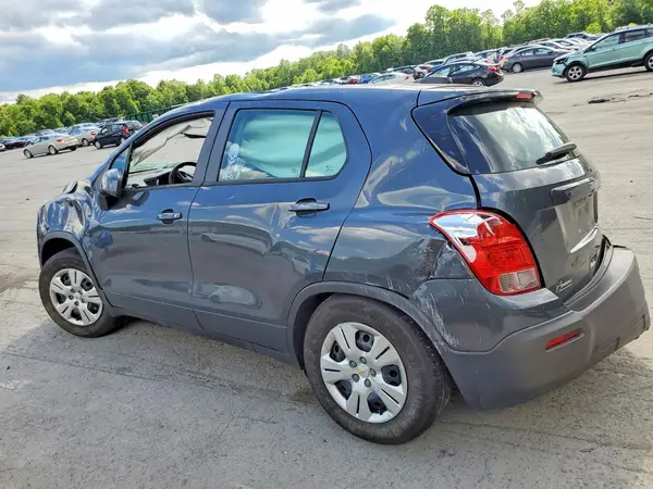3GNCJKSB8GL139771 2016 CHEVROLET TRAX - Image 2