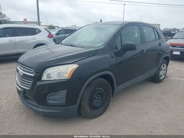 3GNCJKSB8GL185455 2016 CHEVROLET TRAX - Image 2