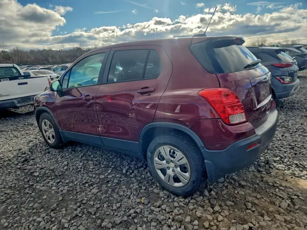 3GNCJKSB8GL212282 2016 CHEVROLET TRAX - Image 2