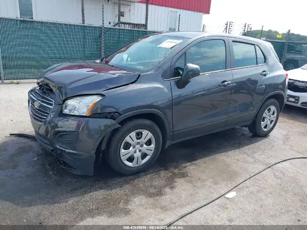 3GNCJKSB8GL220530 2016 CHEVROLET TRAX - Image 2