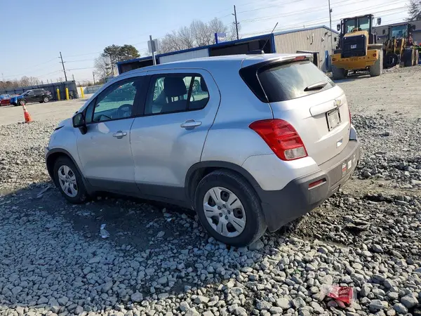 3GNCJKSB8GL236713 2016 CHEVROLET TRAX - Image 2