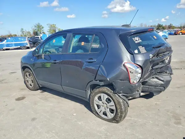 3GNCJKSB8GL266388 2016 CHEVROLET TRAX - Image 2