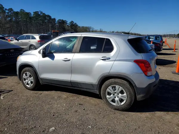 3GNCJKSB8GL272921 2016 CHEVROLET TRAX - Image 2
