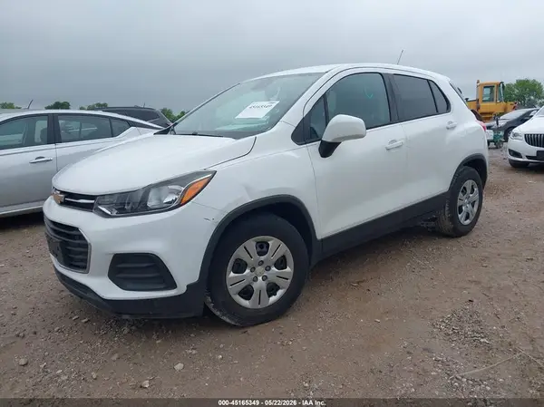 3GNCJKSB8HL141456 2017 CHEVROLET TRAX - Image 2