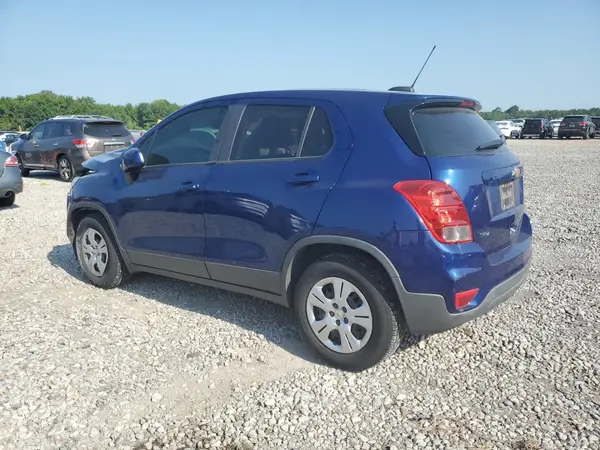 3GNCJKSB8HL146057 2017 CHEVROLET TRAX - Image 2
