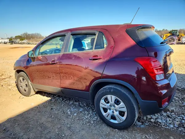 3GNCJKSB8HL149217 2017 CHEVROLET TRAX - Image 2