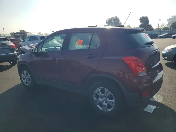 3GNCJKSB8HL157169 2017 CHEVROLET TRAX - Image 2