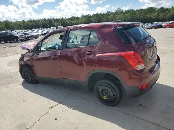 3GNCJKSB8HL186672 2017 CHEVROLET TRAX - Image 2