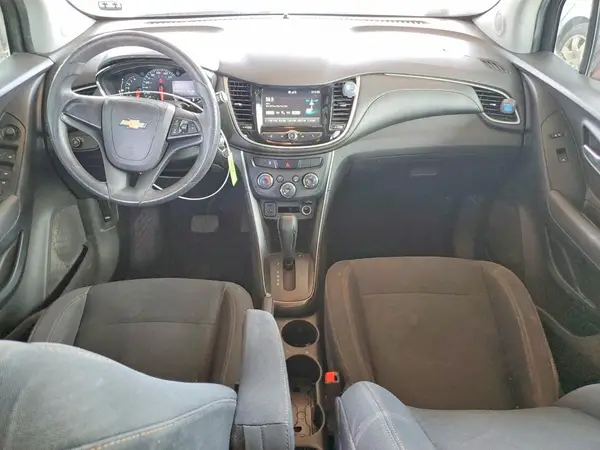 3GNCJKSB8HL217094 2017 CHEVROLET TRAX - Image 8