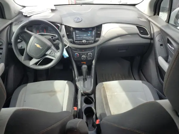 3GNCJKSB8HL233523 2017 CHEVROLET TRAX - Image 8