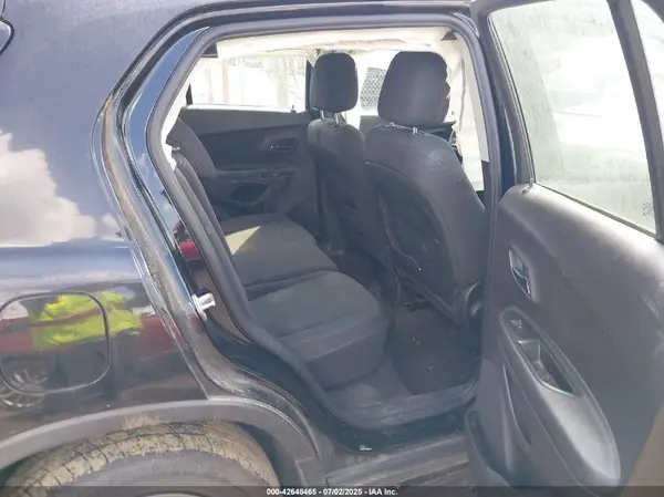 3GNCJKSB8HL256817 2017 CHEVROLET TRAX - Image 8