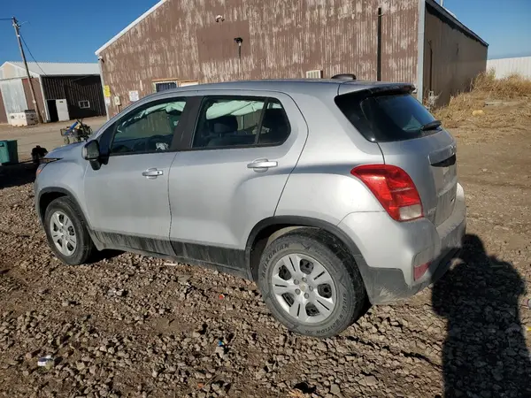 3GNCJKSB8HL259183 2017 CHEVROLET TRAX - Image 2