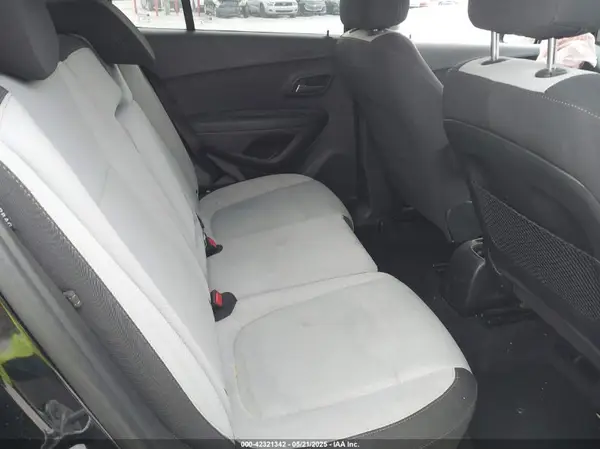 3GNCJKSB8HL285234 2017 CHEVROLET TRAX - Image 8