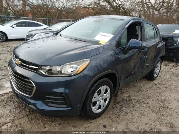 3GNCJKSB8JL159624 2018 CHEVROLET TRAX - Image 2