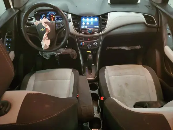 3GNCJKSB8JL161597 2018 CHEVROLET TRAX - Image 8