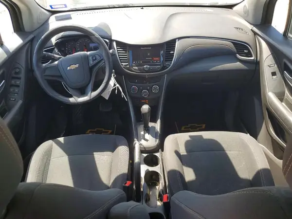 3GNCJKSB8JL188900 2018 CHEVROLET TRAX - Image 8