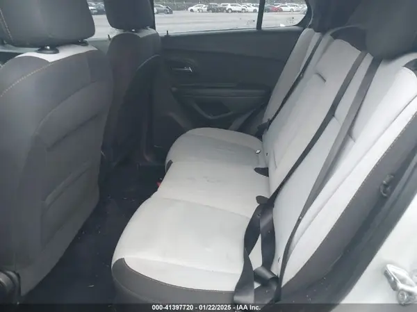 3GNCJKSB8JL196429 2018 CHEVROLET TRAX - Image 8