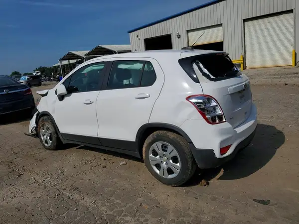 3GNCJKSB8JL220969 2018 CHEVROLET TRAX - Image 2