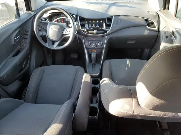 3GNCJKSB8JL238663 2018 CHEVROLET TRAX - Image 8