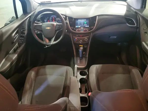 3GNCJKSB8JL243863 2018 CHEVROLET TRAX - Image 8