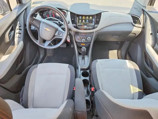 3GNCJKSB8JL374629 2018 CHEVROLET TRAX - Image 8