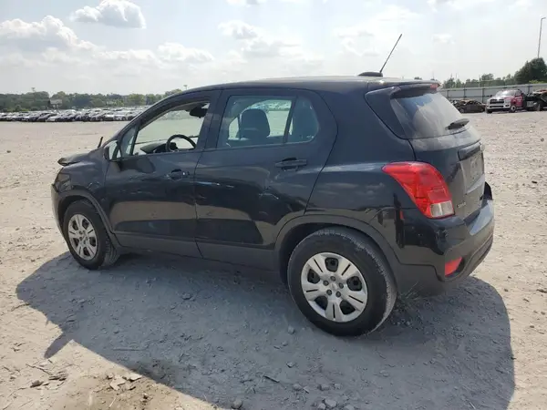 3GNCJKSB8JL376350 2018 CHEVROLET TRAX - Image 2