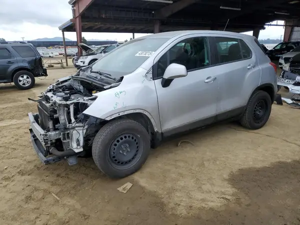 3GNCJKSB8JL385209 2018 CHEVROLET TRAX - Image 1