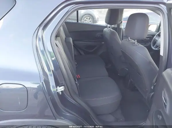3GNCJKSB8JL419648 2018 CHEVROLET TRAX - Image 8