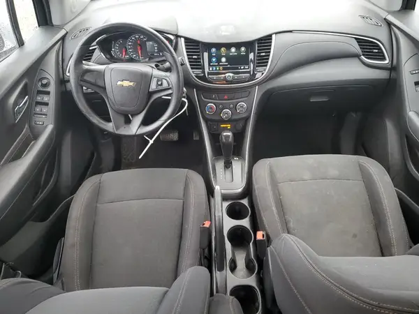 3GNCJKSB8KL117620 2019 CHEVROLET TRAX - Image 8