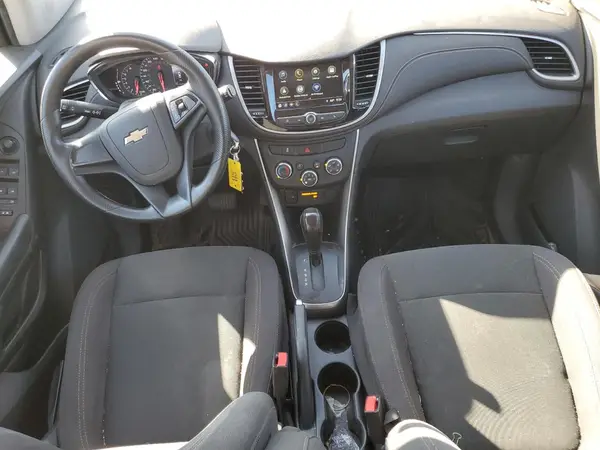 3GNCJKSB8KL143781 2019 CHEVROLET TRAX - Image 8