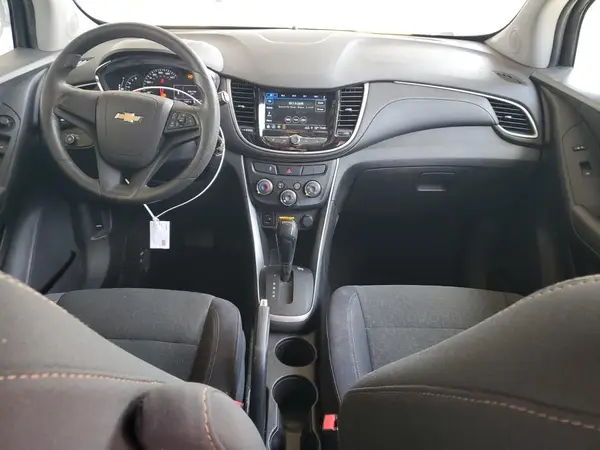 3GNCJKSB8KL155526 2019 CHEVROLET TRAX - Image 8