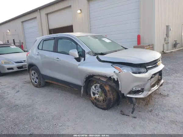 3GNCJKSB8KL170642 2019 CHEVROLET TRAX - Image 1