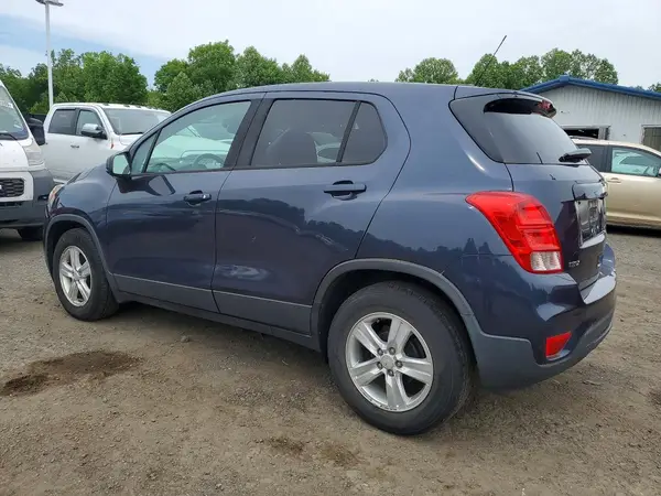 3GNCJKSB8KL193760 2019 CHEVROLET TRAX - Image 2