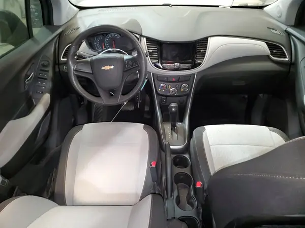 3GNCJKSB8KL195749 2019 CHEVROLET TRAX - Image 8