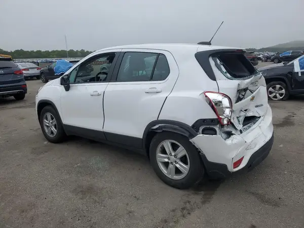 3GNCJKSB8KL197534 2019 CHEVROLET TRAX - Image 2